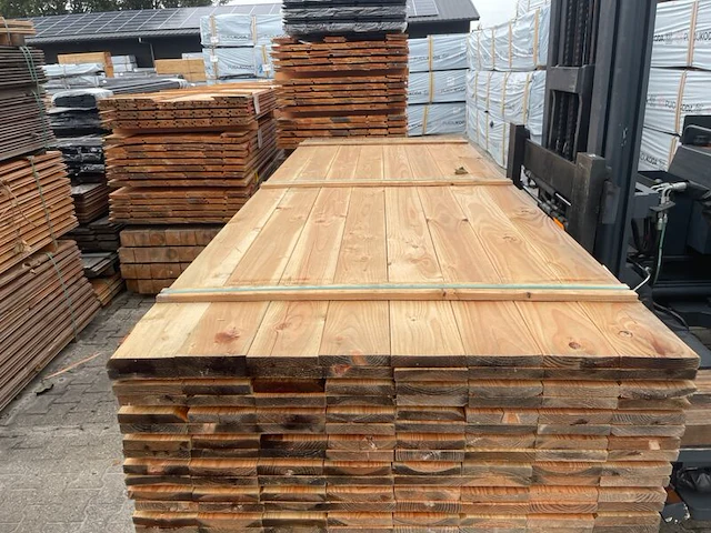 Ca. 112x douglas planken geschaafd, 24x138mm, lengte 300cm - afbeelding 1 van  3