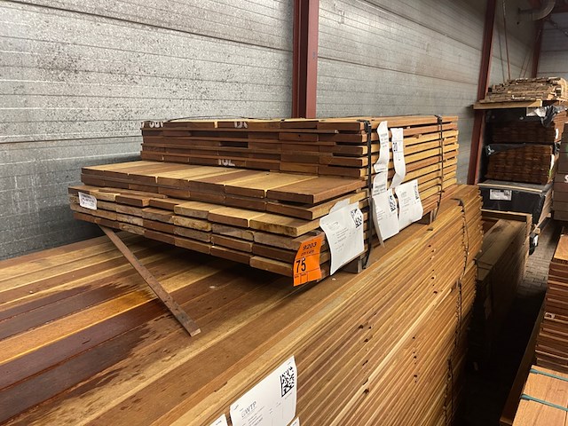 Ca. 112x guyana ipé planken geschaafd country grade, 21x140mm, lengte 56/65cm, 35/100cm, 21/125cm - afbeelding 2 van  3