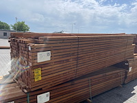 Ca. 113x angelim pedra ondeliggers fijnbezaagd, 40x60mm, lengte 370cm - afbeelding 4 van  4