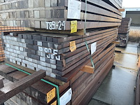 Ca. 114x massaranduba regels fijnbezaagd, 40x60mm, lengte 300cm - afbeelding 4 van  4