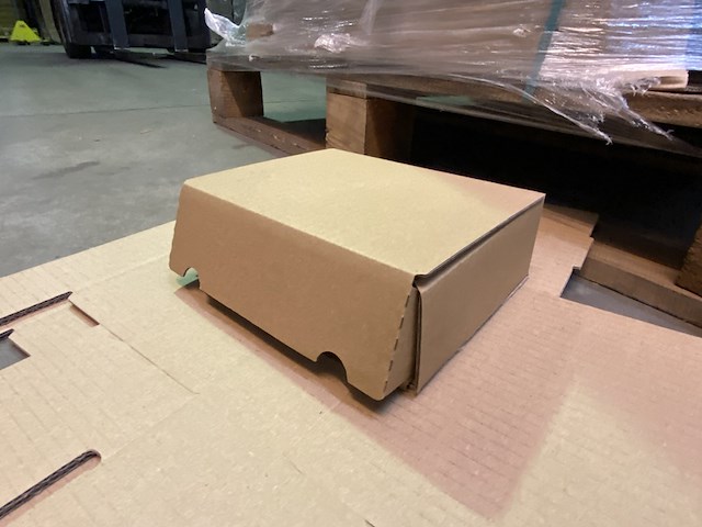 Ca. 1160x stansdozen 168x139x56mm, bruin - afbeelding 2 van  3