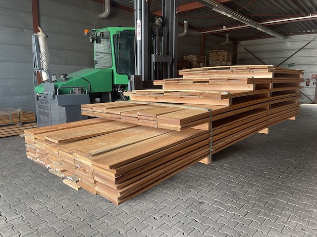 Ca. 116x angelim pedra country grade planken geschaafd , 18x190mm, lengte 16/150cm, 15/200cm 12/250cm, 22/300cm, 51/350cm - afbeelding 3 van  3