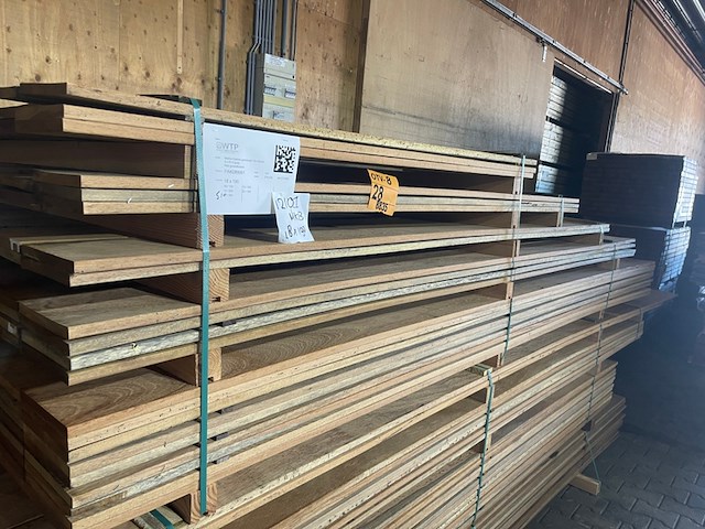 Ca. 116x angelim pedra country grade planken geschaafd, 18x190mm, lengte 16/150cm, 15/200cm, 12/250cm, 22/300cm, 51/350cm - afbeelding 2 van  3