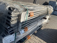 Ca. 117x douglas dubbele rhombus zwart gecoat, 25x123mm, lengte 300cm - afbeelding 2 van  3