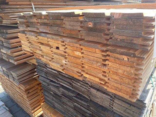 Ca. 119x douglas channelsiding, 18x137mm, lengte 300cm - afbeelding 3 van  3