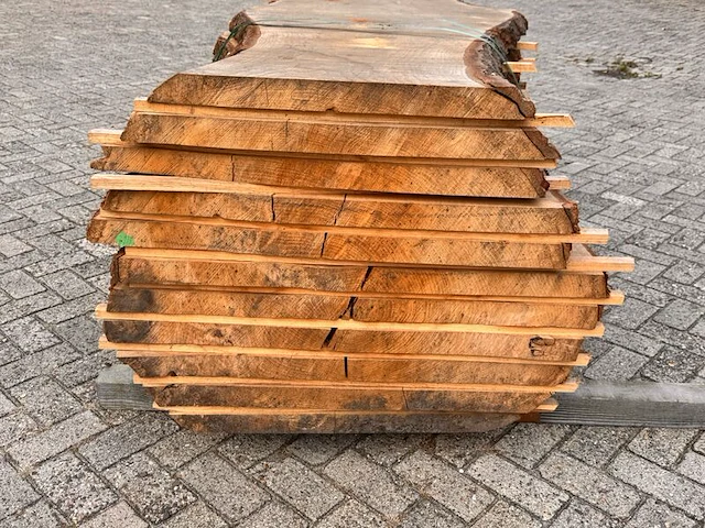 Ca. 11x amerikaans eiken stam gezaagd, 50x950mm, lengte 260cm - afbeelding 3 van  3