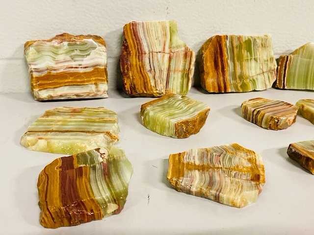 Ca. 11x aragoniet (of onyx-marmer) plakken - afbeelding 4 van  5