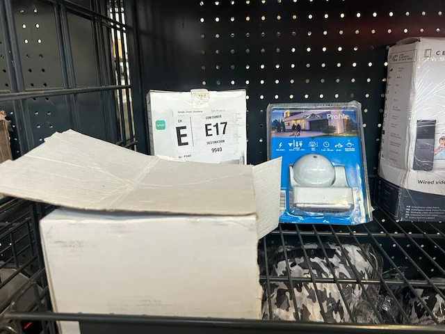 Ca. 11x beveiligingsapparatuur w.o. beveiligingscamera's, w.o. qnect, ceezam - afbeelding 2 van  6