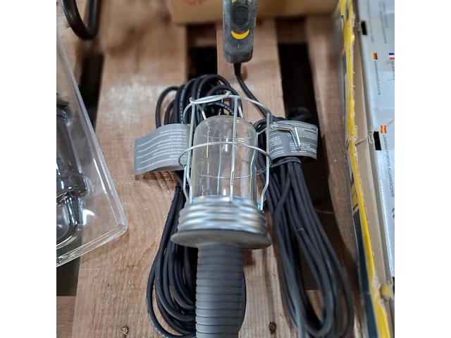 Ca. 11x diverse looplamp o.a. zeca, brennenstuhl - afbeelding 5 van  8