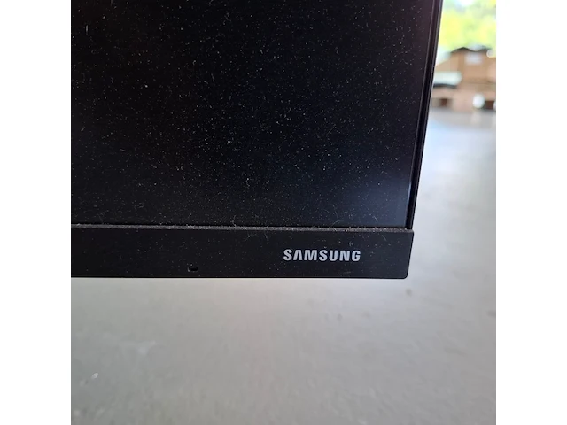 Ca. 11x diverse monitor, samsung en peaq, diverse modellen - afbeelding 8 van  11