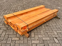 Ca. 11x douglas balken fijnbezaagd, 80x180mm, lengte 205cm - afbeelding 2 van  3