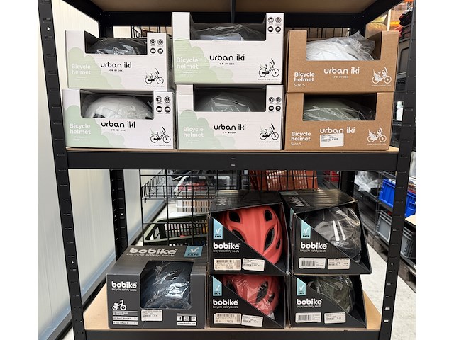 Ca. 11x fietshelm urban iki, bobike - afbeelding 1 van  14