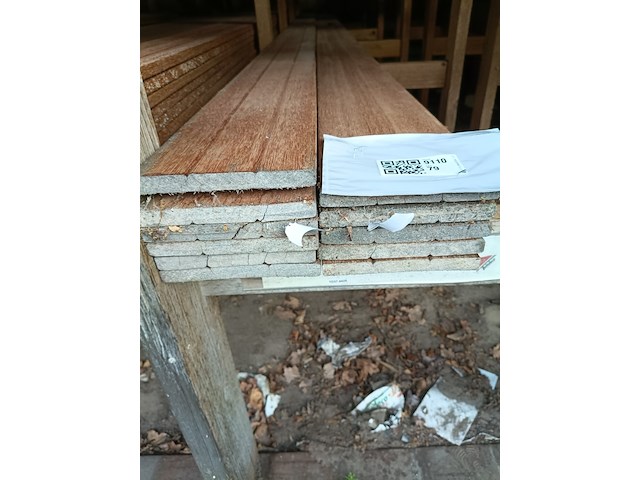 Ca. 11x hardhouten tuinplank - afbeelding 1 van  3