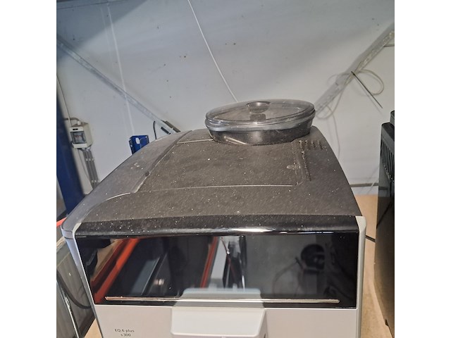 Ca. 11x meerdere koffiebonen machines, o.a. siemen, delonghi, saeco - afbeelding 9 van  24