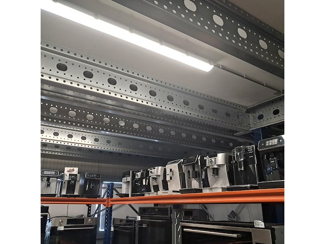 Ca. 11x meerdere koffiebonen machines, o.a. siemen, delonghi, saeco - afbeelding 1 van  24