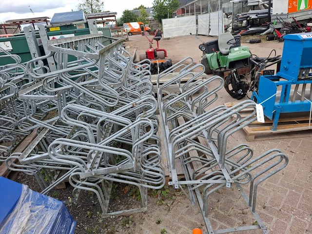 Ca 11x metalen fietsenrek - afbeelding 1 van  3