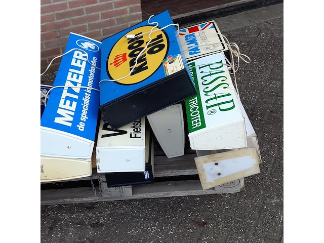 Ca 11x nostalgische lichtreclame borden - afbeelding 4 van  12