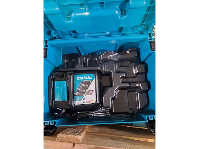 Ca. 11x opbergkoffer met oplader en 13x opbergkoffer zonder oplader, makita, o.a dc18rc - afbeelding 5 van  6