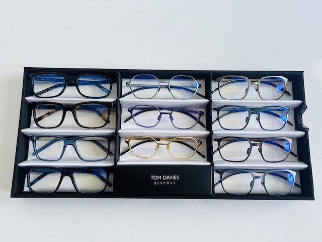 Ca. 11x optische monturen, tom davies, in luxe opbergdoos/displaytray - afbeelding 1 van  16