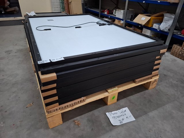 Ca. 11x zonnepaneel phono solar, ps400m6h-18/vh, bouwjaar 2016 - afbeelding 1 van  3