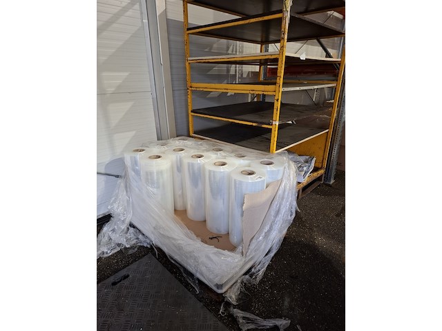 Ca. 12 rol wikkelfolie - afbeelding 1 van  3