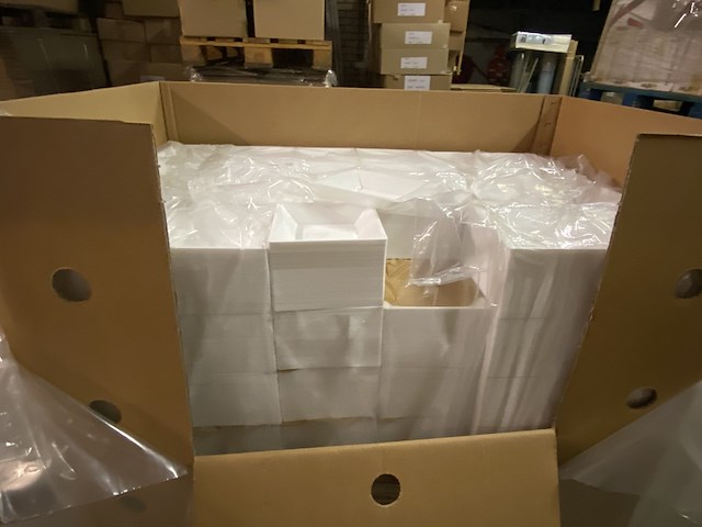 Ca. 1200x vierkante dinerborden, serveerborden, grillborden, wit - afbeelding 1 van  3