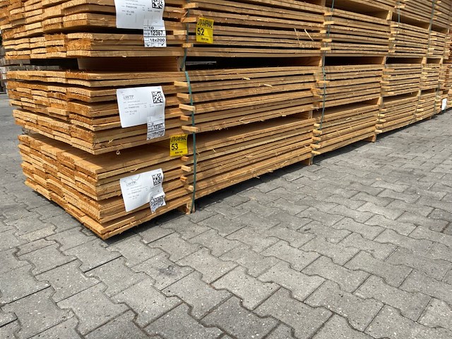 Ca. 120x douglas planken fijnbezaagd, 18x200mm, lengte 500cm - afbeelding 4 van  4