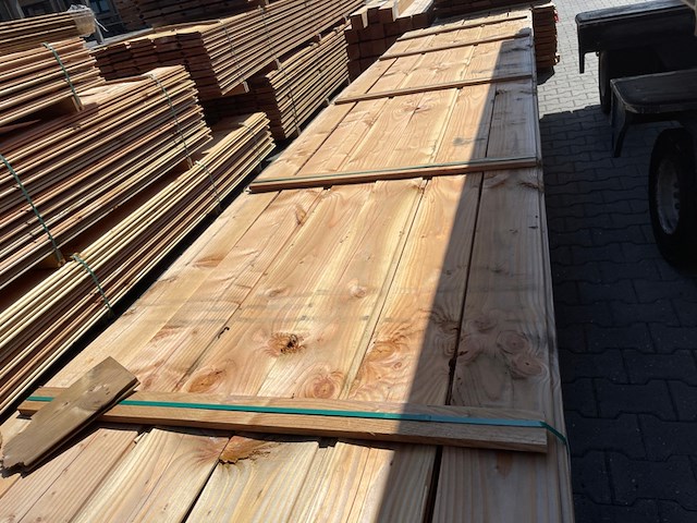 Ca. 120x douglas wisselsponning, 18x190mm, lengte 500cm - afbeelding 1 van  3