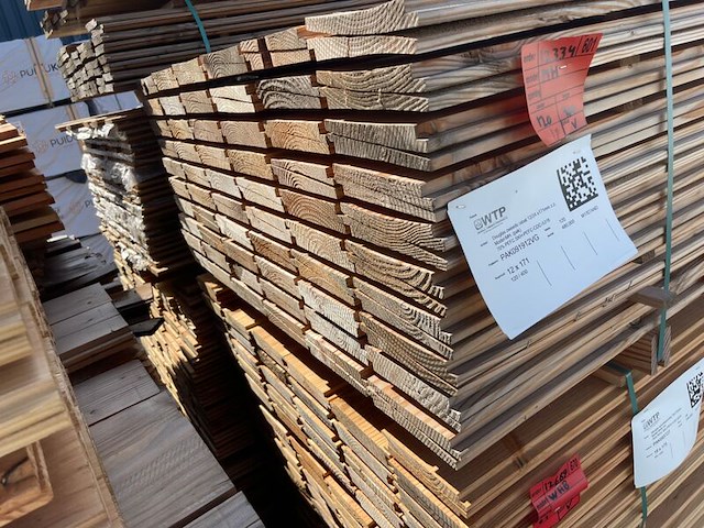Ca. 120x douglas zweeds rabat, 26x190mm, lengte 400cm - afbeelding 3 van  3