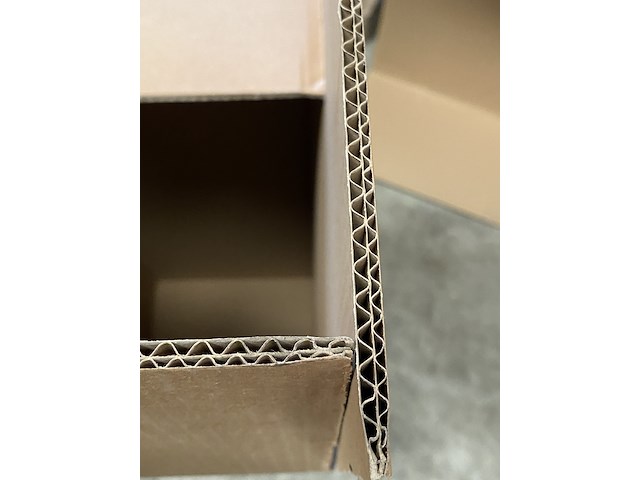 Ca. 120x grote verzenddozen 47x44x115cm dubbelgolf, bruin - afbeelding 3 van  3