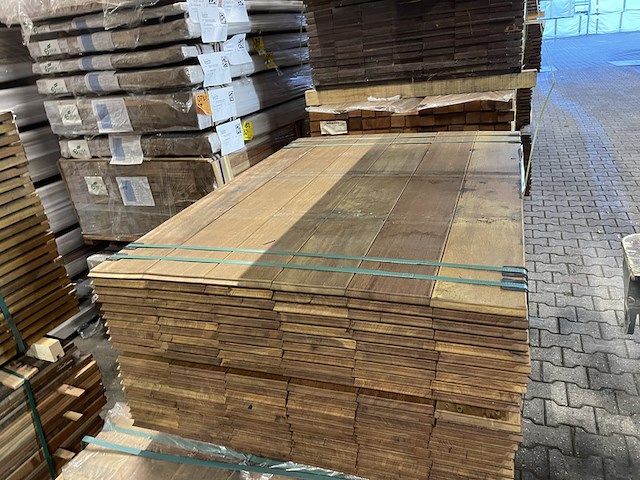 Ca. 120x guyana ipé buitenparket (kopse veer en groef), 21x145mm, lengte 125cm - afbeelding 1 van  3