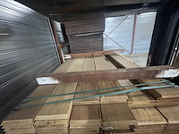 Ca. 120x guyana teak kopse veer en groef (buitenparket), 21x145mm, lengte 125cm