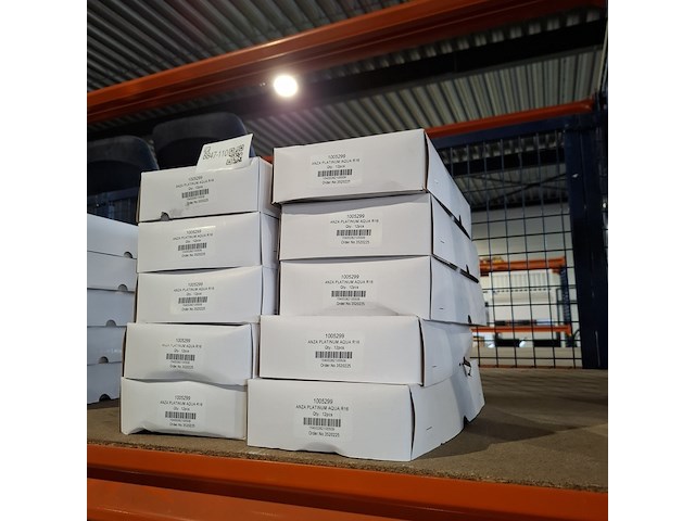 Ca. 120x kwasten maat 16, anza, wit - afbeelding 1 van  5