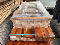 Ca. 121x angelim pedra palen geschaafd, 45x45mm, lengte 4/155cm, 63/185cm, 54/215cm
