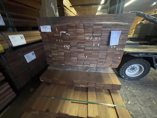 Ca. 121x guyana teak planken geschaafd, 21x90mm, lengte 335cm - afbeelding 3 van  4