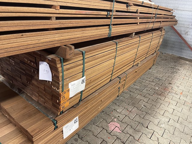 Ca. 121x guyana teak planken geschaafd, 21x90mm, lengte 335cm - afbeelding 4 van  4