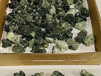 Ca. 121x prehniet brokjes - afbeelding 1 van  5