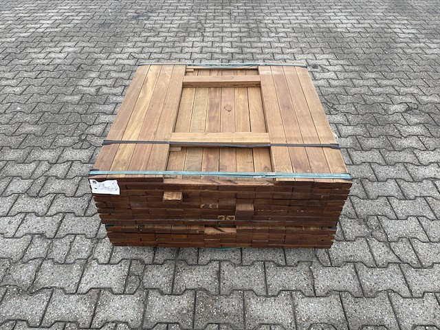 Ca. 126x guyana ipé planken geschaafd, 25x90mm, lengte 100cm - afbeelding 1 van  4