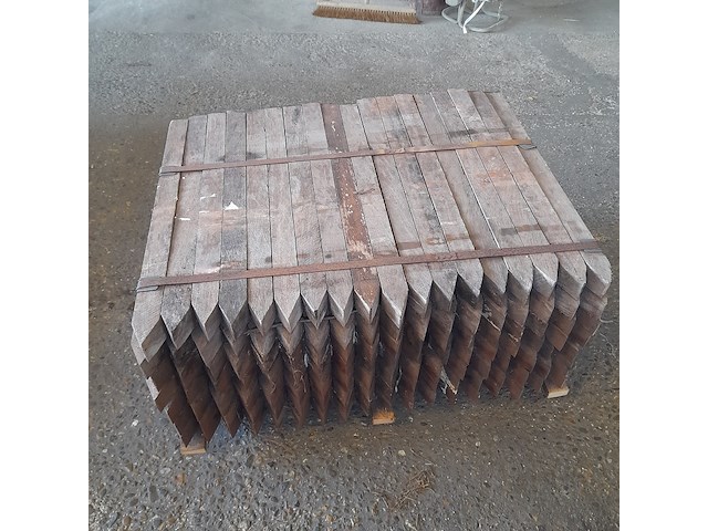 Ca. 126x hardhouten paal, 5 x 5 x 75 cm - afbeelding 3 van  4