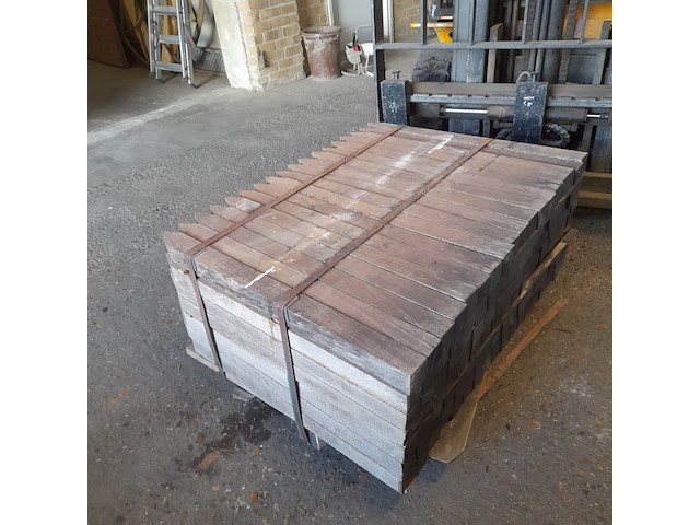 Ca. 126x hardhouten paal, 5 x 5 x 75 cm - afbeelding 2 van  3