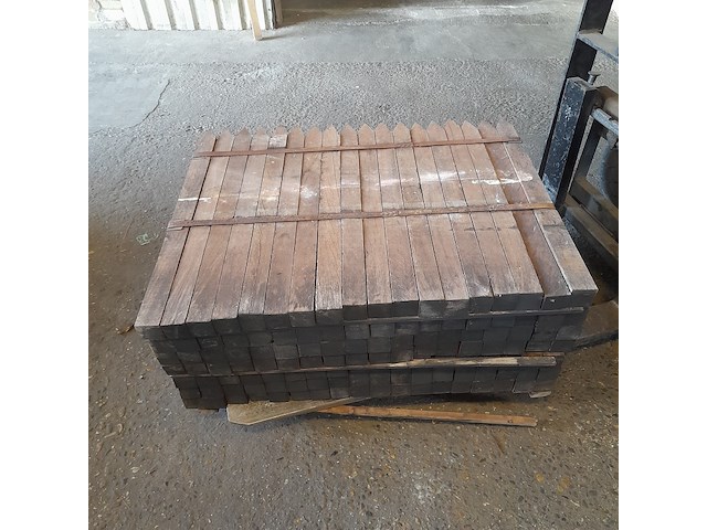 Ca. 126x hardhouten paal, 5 x 5 x 75 cm - afbeelding 3 van  3
