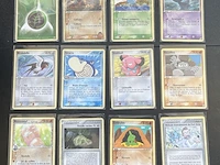 Ca. 126x vintage pokémon-kaarten uit veel verschillende en oude sets