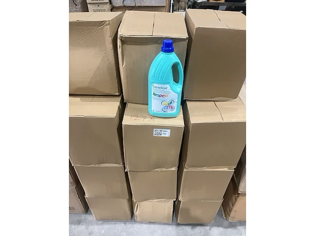 Ca. 127x ontvlekker zonder bleekwater, carrefour - afbeelding 1 van  4