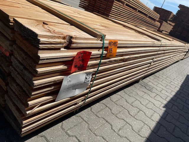 Ca. 128x douglas zweeds rabat, 26x190mm, lengte 500cm - afbeelding 2 van  3