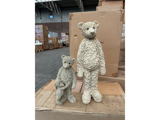 Ca. 128x polyester beer groot en klein - afbeelding 1 van  4