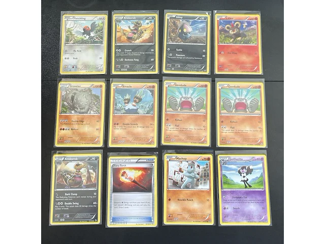 Ca. 129x bijzondere pokémon-kaarten uit veel verschillende en oude sets - afbeelding 20 van  22