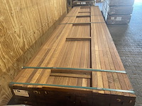 Ca. 129x guyana teak planken geschaafd, 27x40mm, lengte 395cm - afbeelding 1 van  3
