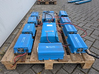 Ca. 12x acculaders en omvormers, victron energy - afbeelding 7 van  16