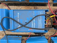 Ca. 12x acculaders en omvormers, victron energy - afbeelding 11 van  16