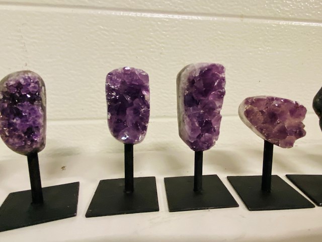 Ca. 12x amethist op standaard - afbeelding 7 van  10
